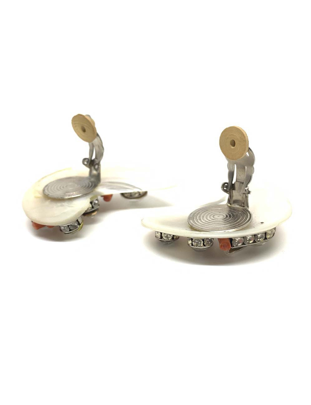 Boucles d'oreille nacre  corail et brillants