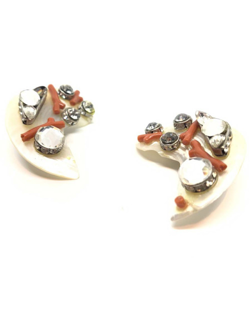 Boucles d'oreille nacre  corail et brillants