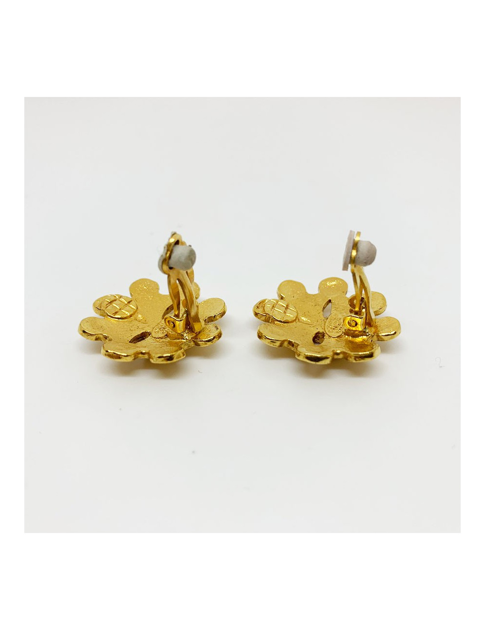 Boucles d'oreille vintage CHANEL clips dorés 