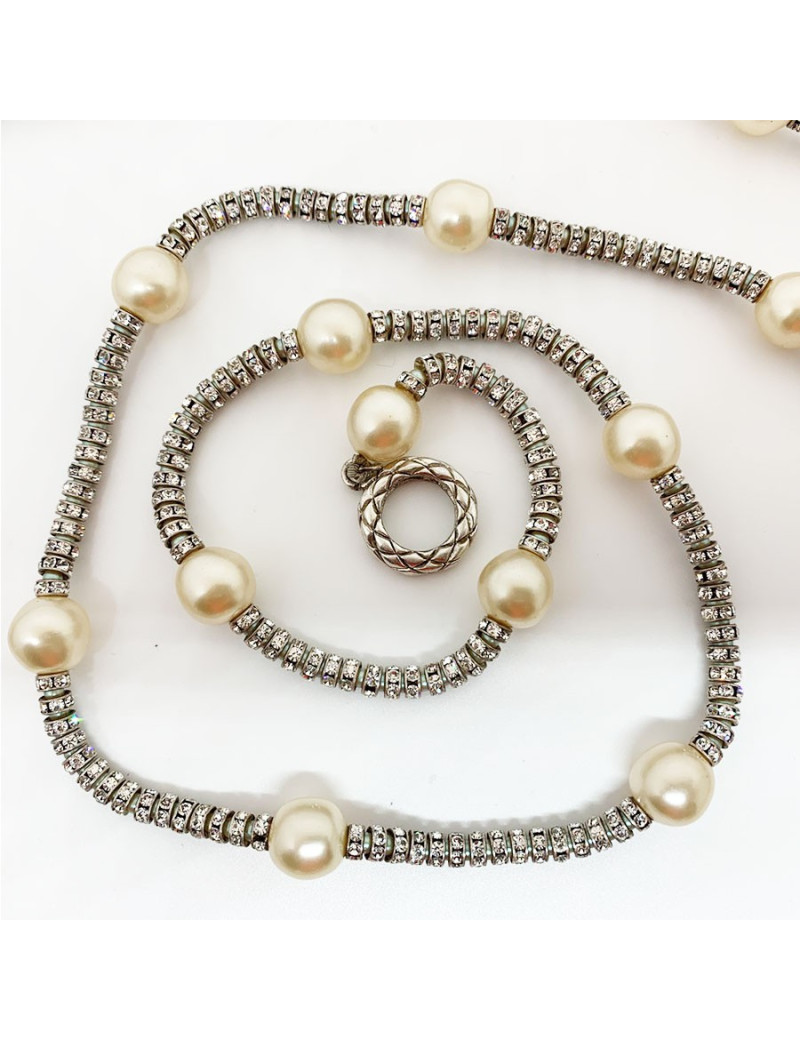 Sautoir Chanel strass et perles