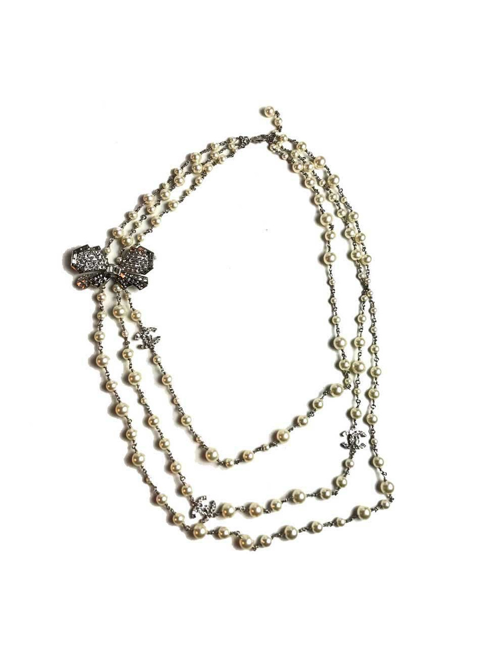 Sautoir Chanel perles et strass noeud papillon