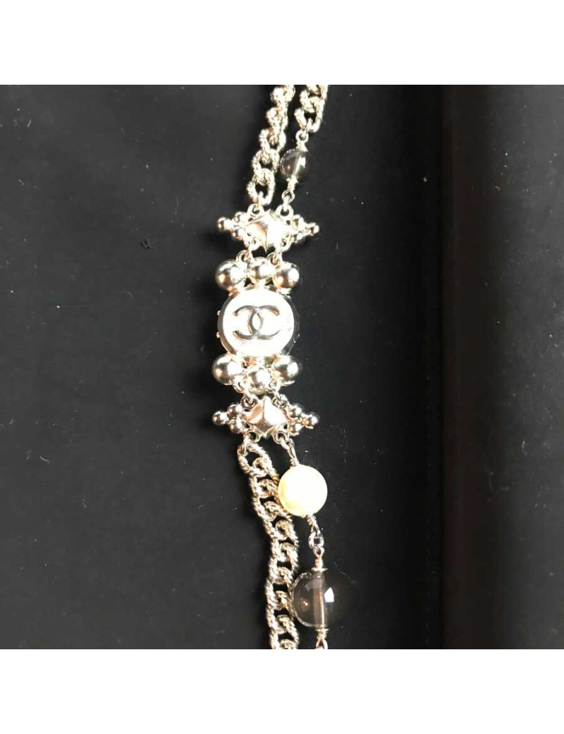 Sautoir Chanel CC argenté et perles