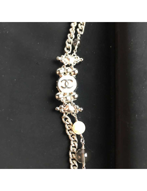 Sautoir Chanel CC argenté et perles