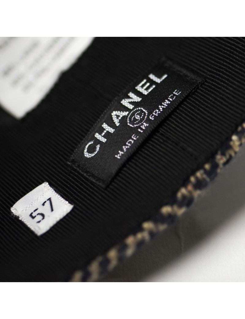 Casquette CHANEL T57 chevrons beige et bleu