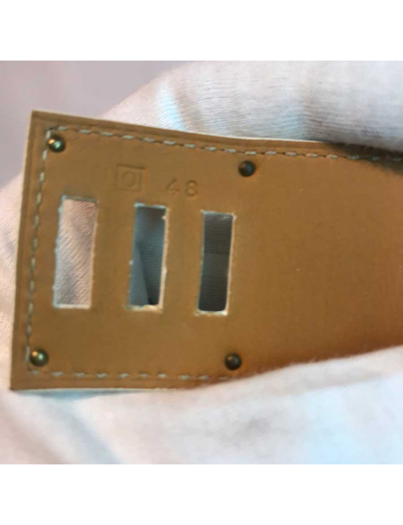 Bracelet HERMES Kelly Dog beige en cuir epsom