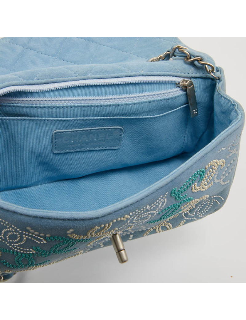Petit sac classique CHANEL bleu perles 