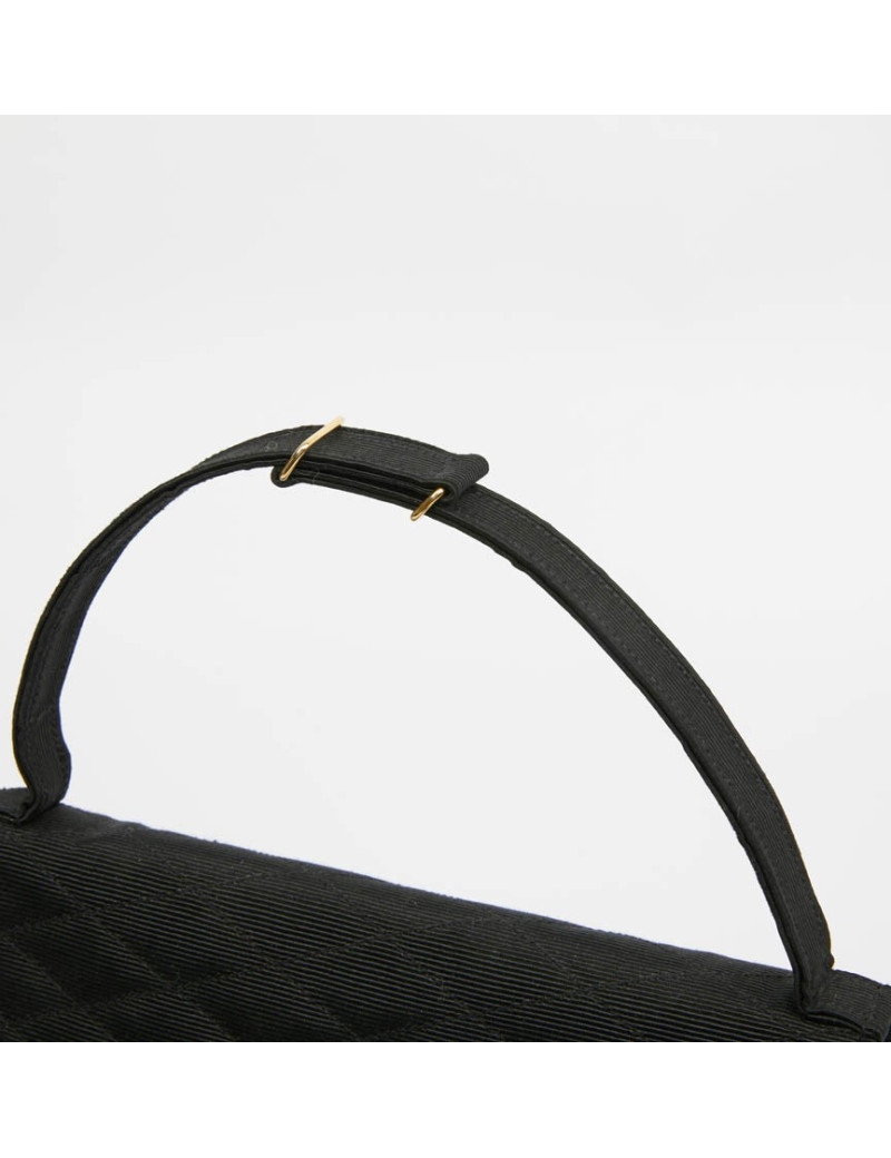 Sac pochette CHANEL en tissu noir matelassé