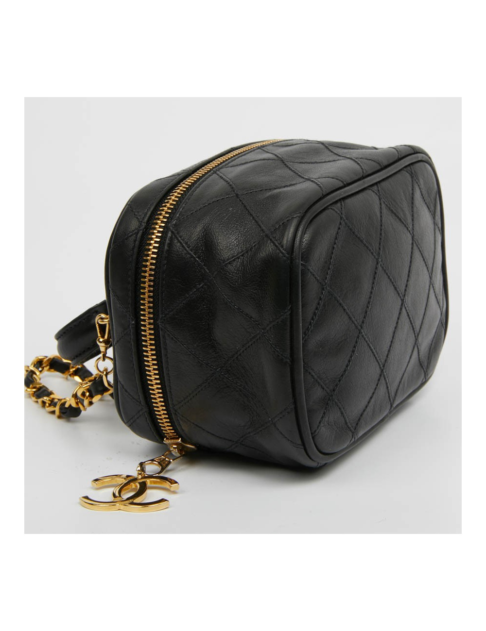 Vanity case CHANEL cuir d'agneau matelassé noir