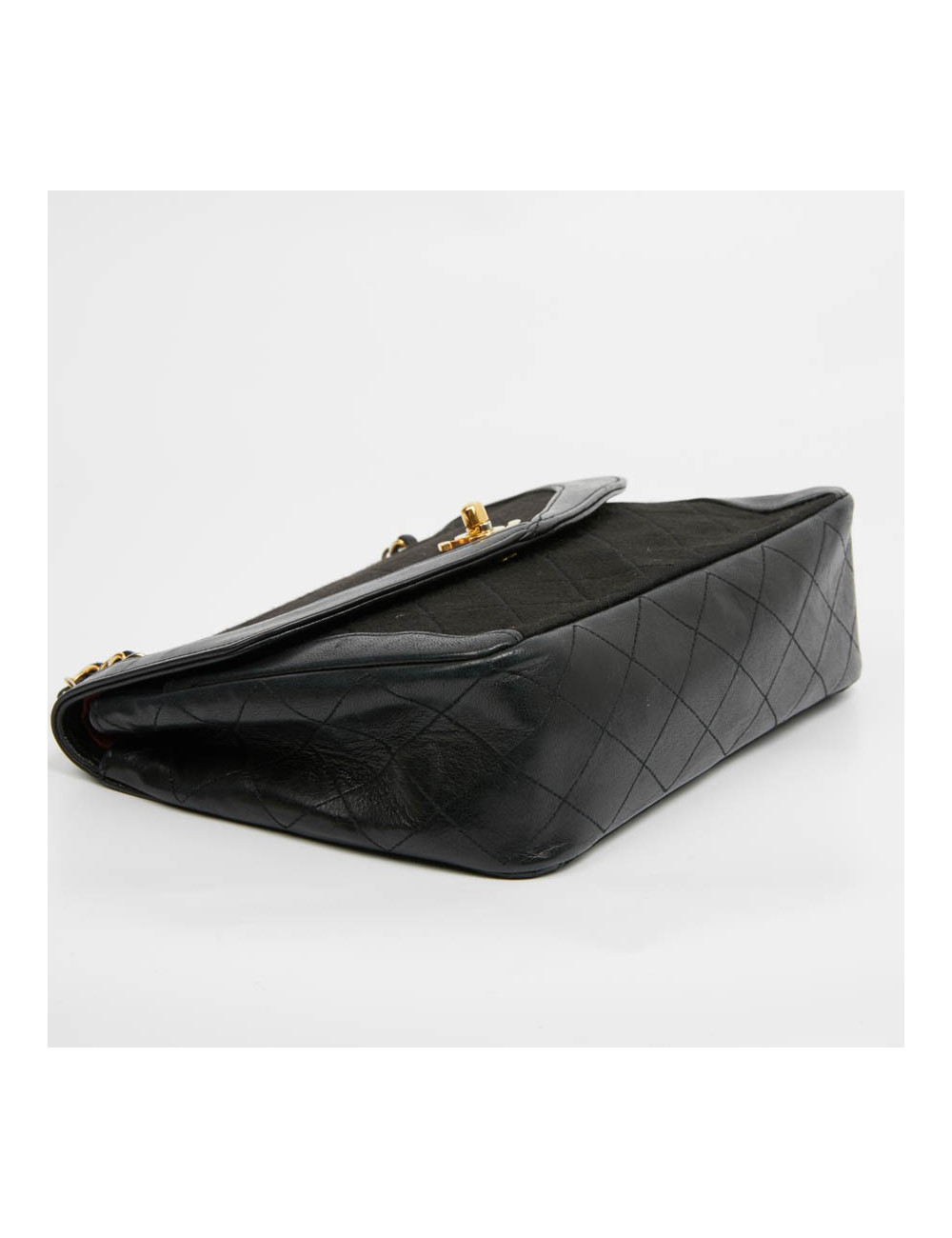 Sac Timeless CHANEL jersey noir et cuir