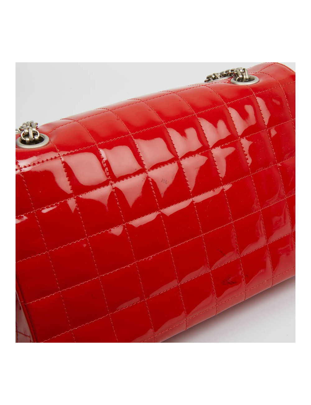 Sac 2.55 CHANEL cuir verni rouge Vintage