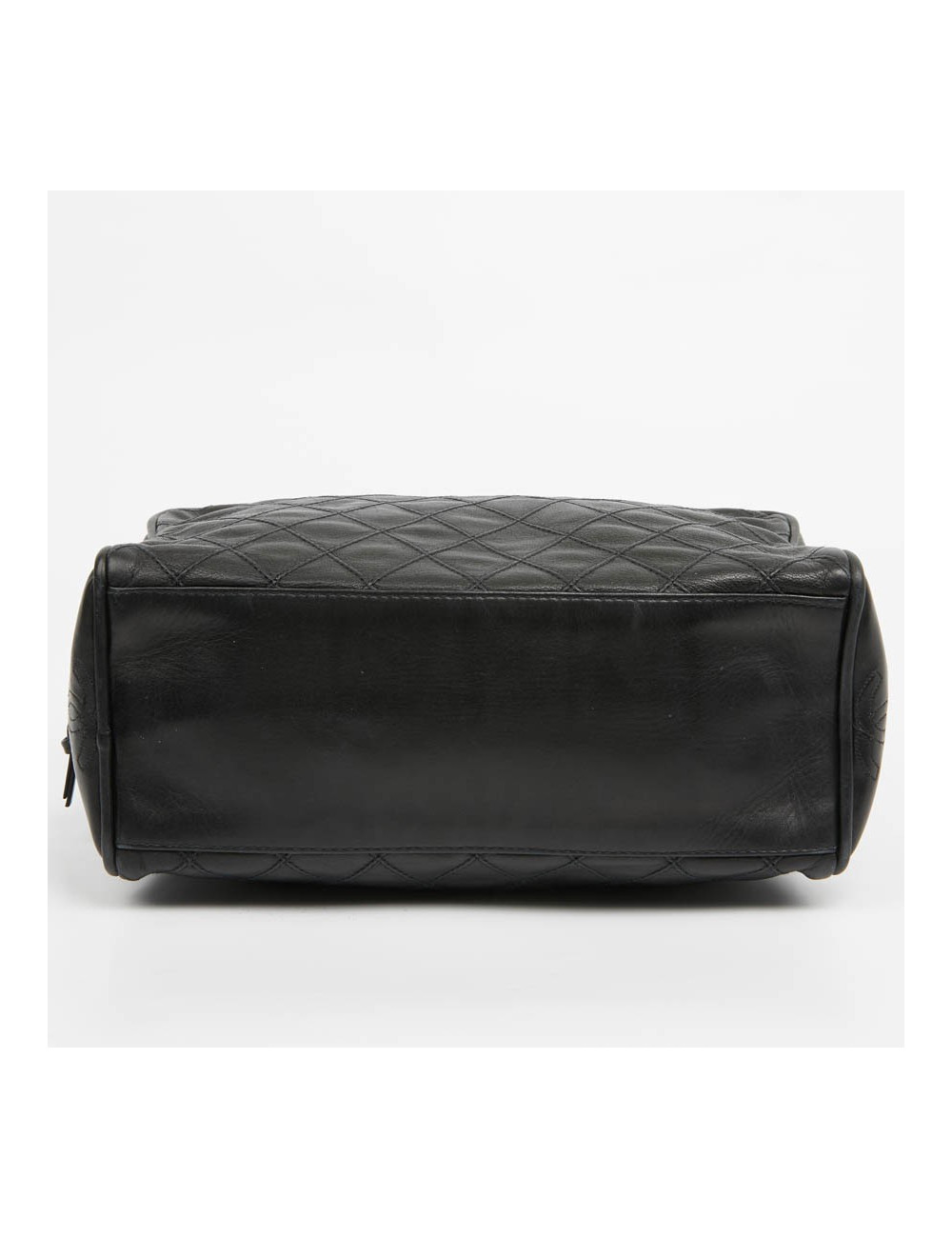 Trousse de toilette CHANEL cuir d'agneau matelassée noire
