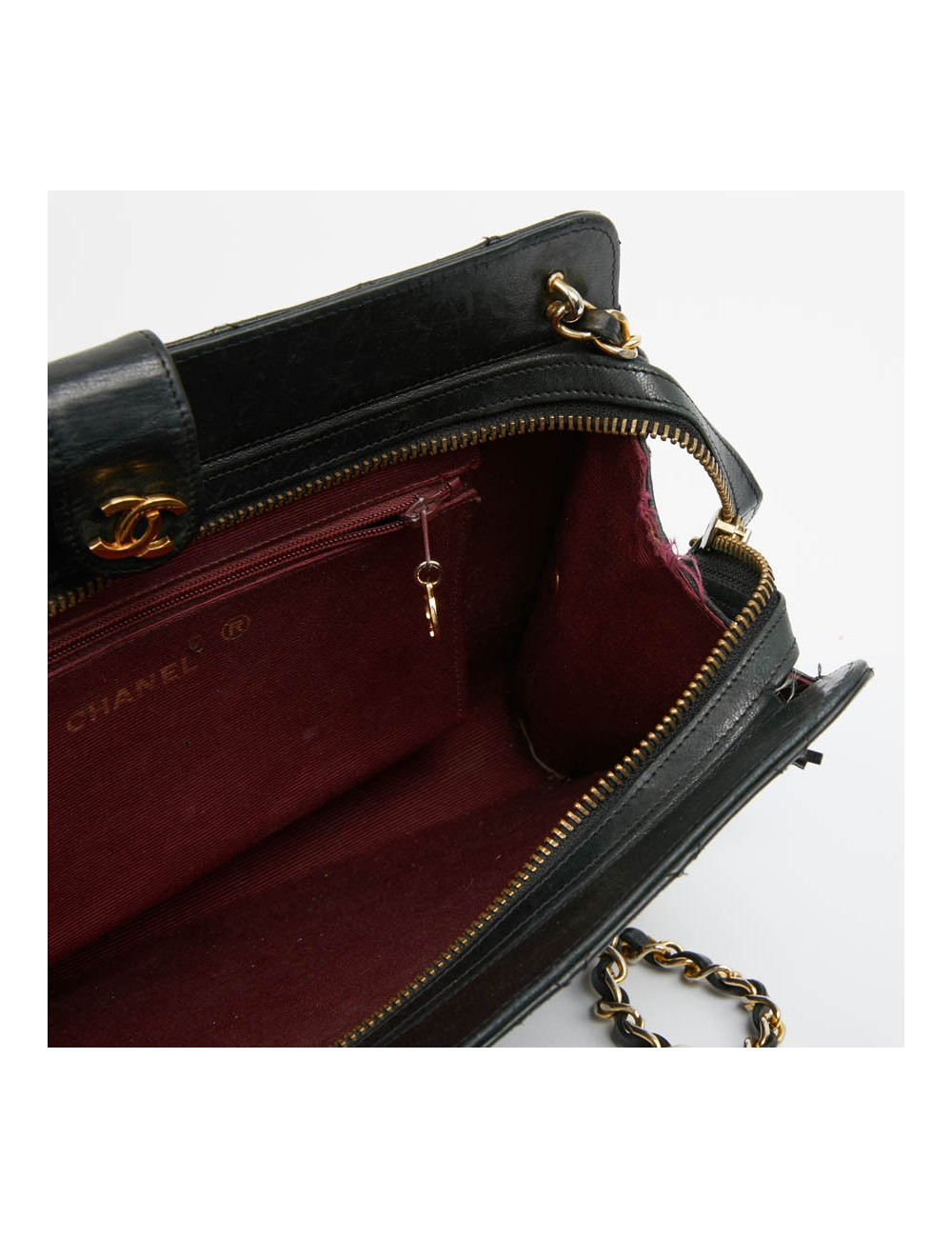 sac CHANEL pochette cuir matelassé noir