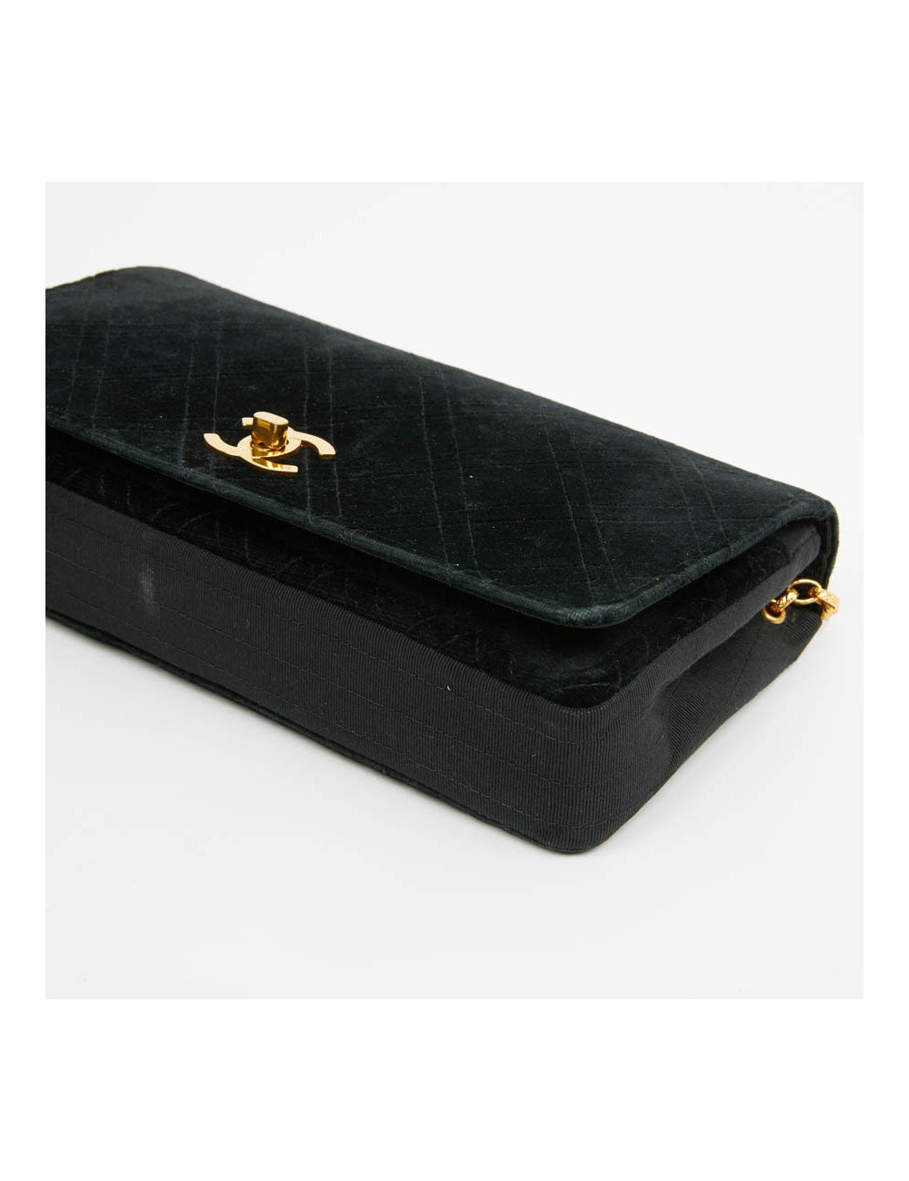 Sac CHANEL à rabat velours noir
