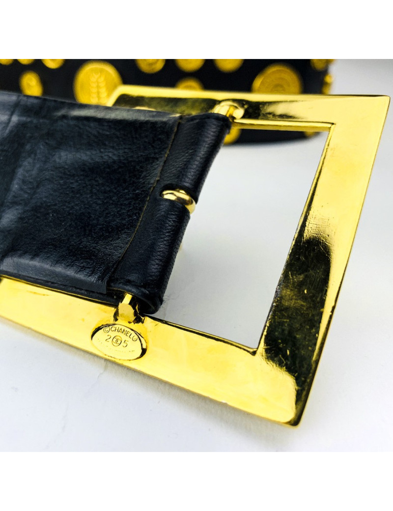 Ceinture T70 CHANEL Vintage cuir noir et pièces dorées