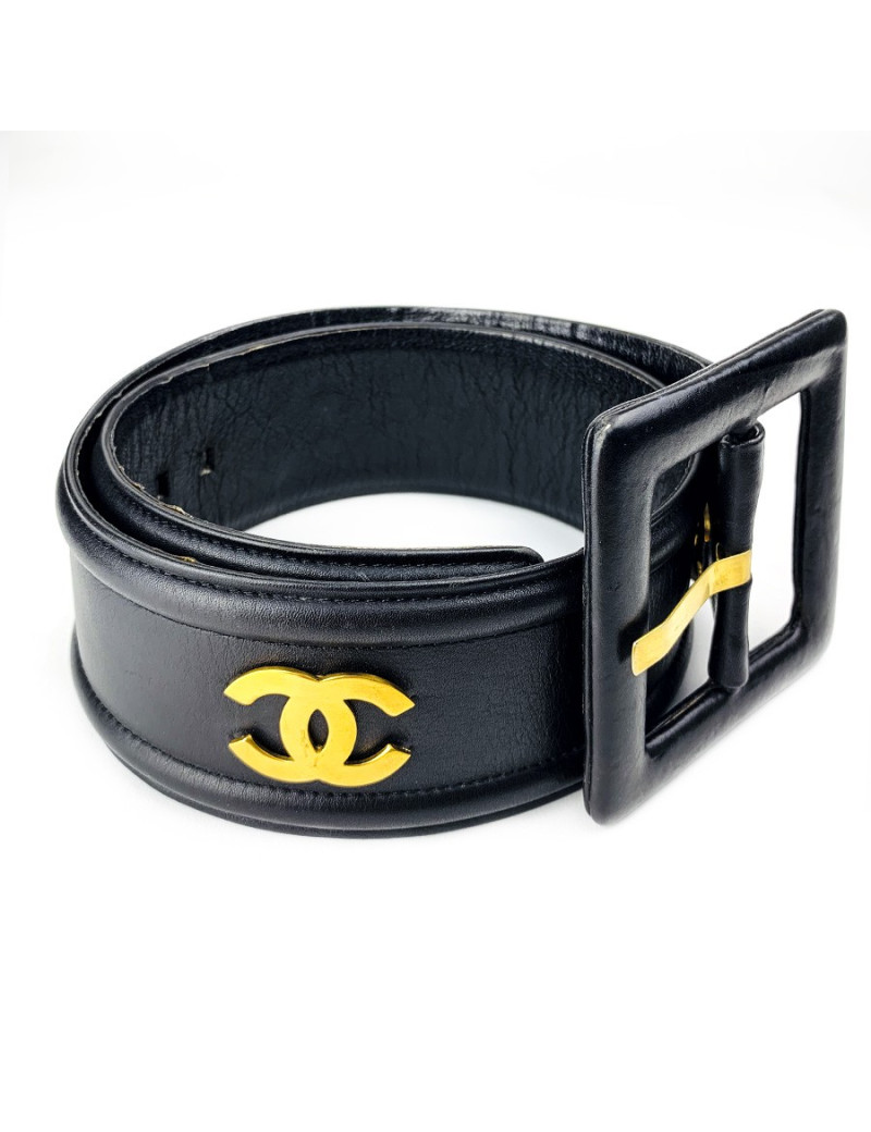 Ceinture CHANEL T 75 cuir noir et CC dorés