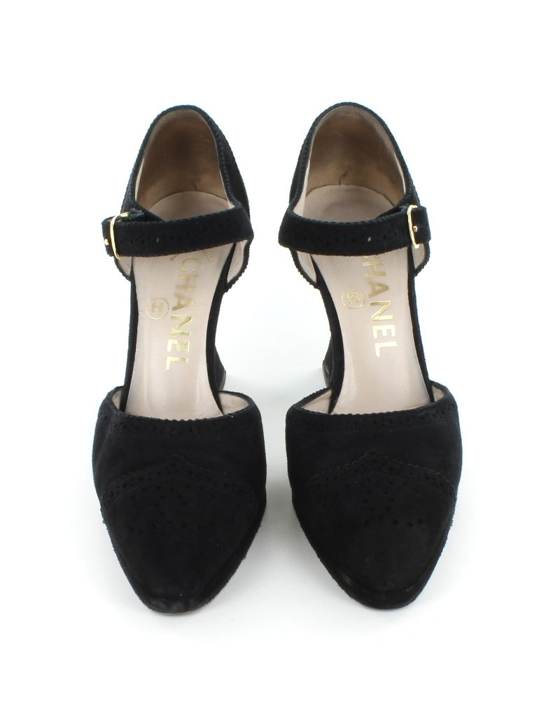 Escarpins CHANEL en veau velours noir T 36,5 