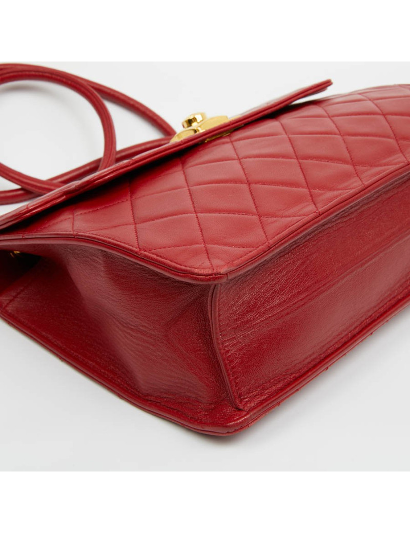 Sac épaule CHANEL cuir d'agneau matelassé rouge