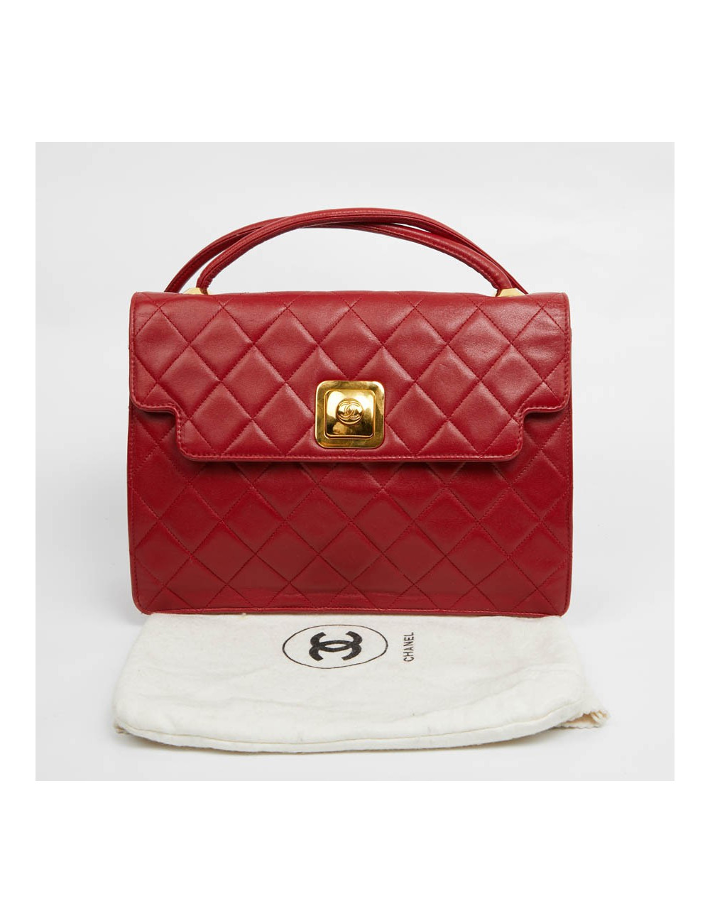 Sac épaule CHANEL cuir d'agneau matelassé rouge
