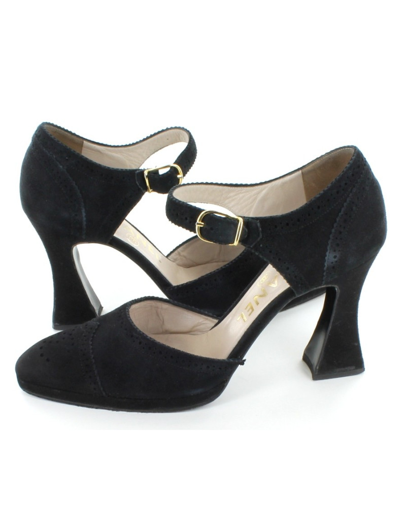 Escarpins CHANEL en veau velours noir T 36,5 