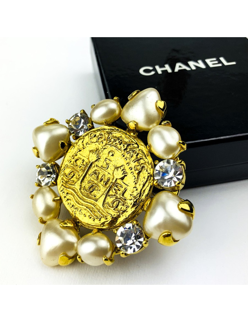 Broche CHANEL perles et brllants Swarovski