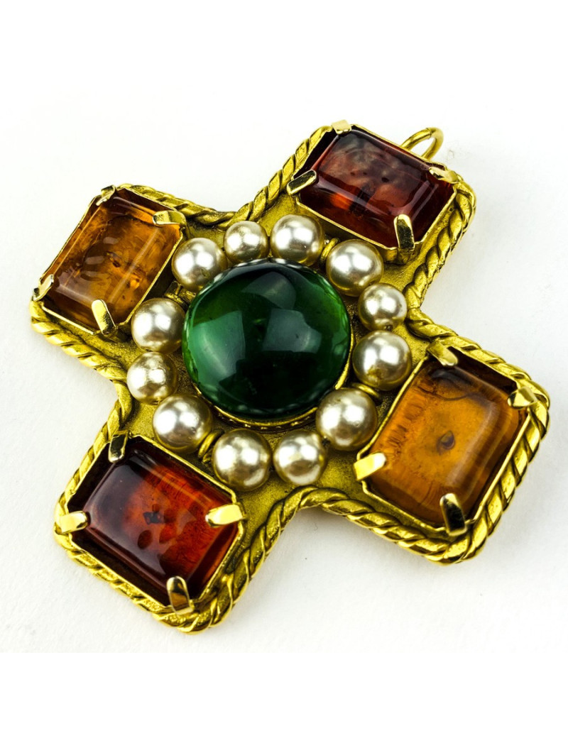 Broche Couture CHANEL en pâte de verre Vintage
