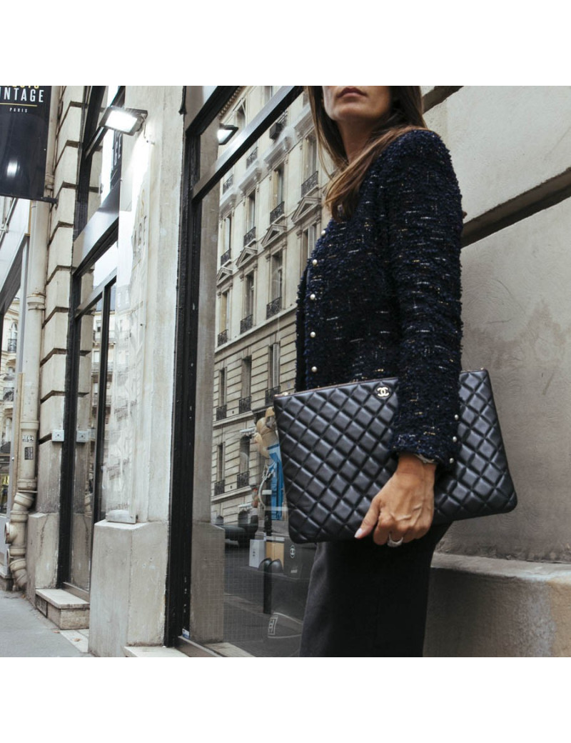 Porte documents CHANEL cuir d'agneau matelassé noir