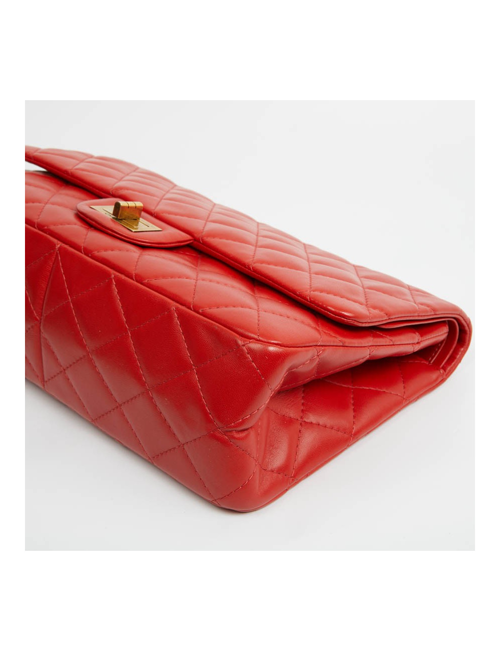 2.55 CHANEL cuir d'agneau rouge