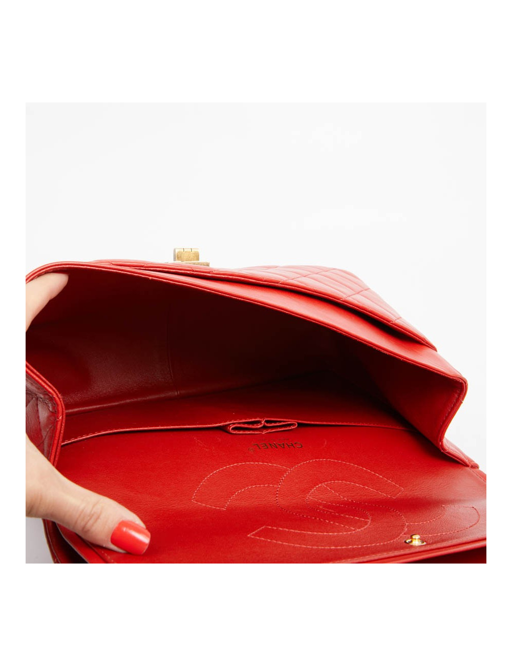 2.55 CHANEL cuir d'agneau rouge