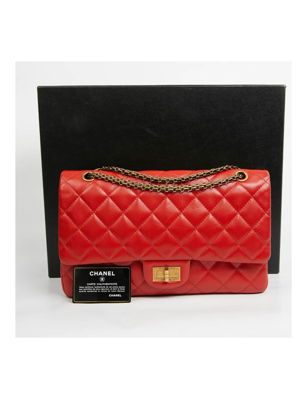 2.55 CHANEL cuir d'agneau rouge