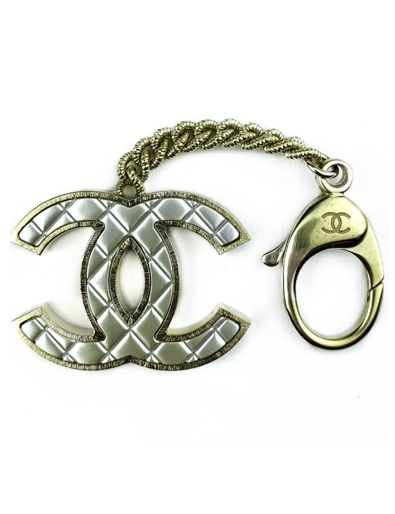 Porte-clefs CHANEL CC métail argent et doré"