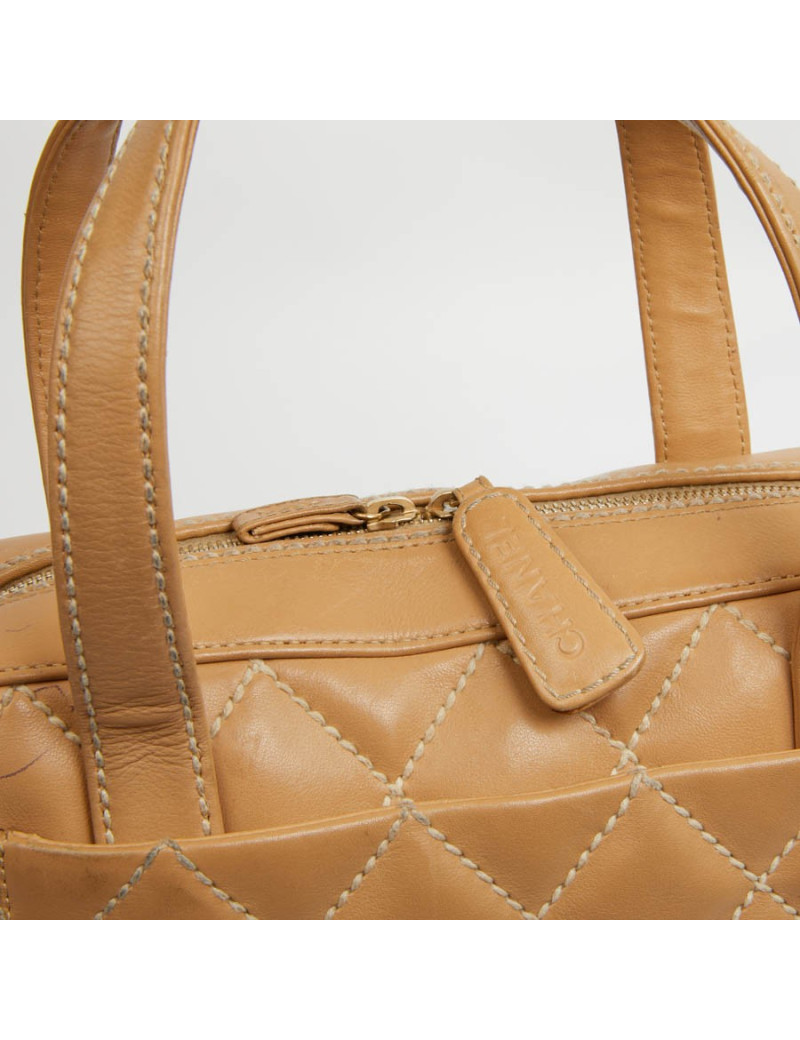 Cabas CHANEL beige cuir matelassé