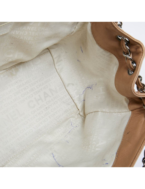 Sac CHANEL cuir d'agneau beige et chaine ruthénium