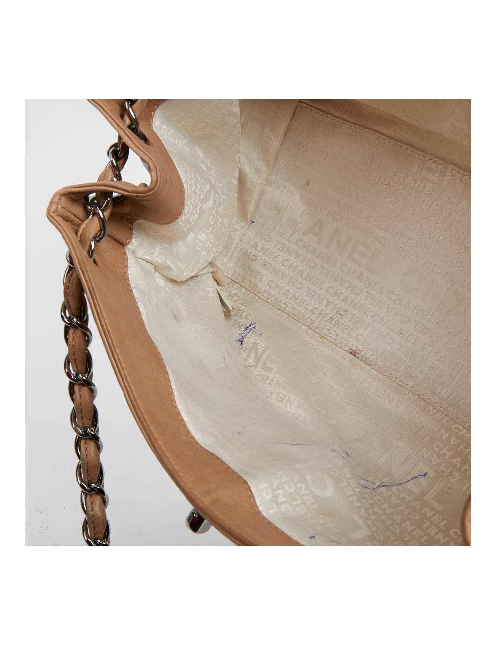 Sac CHANEL cuir d'agneau beige et chaine ruthénium