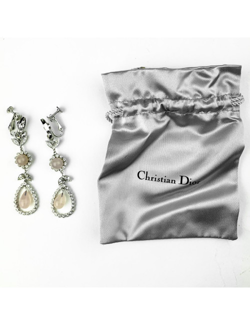 Boucles d'oreille Clous DIOR pendantes 