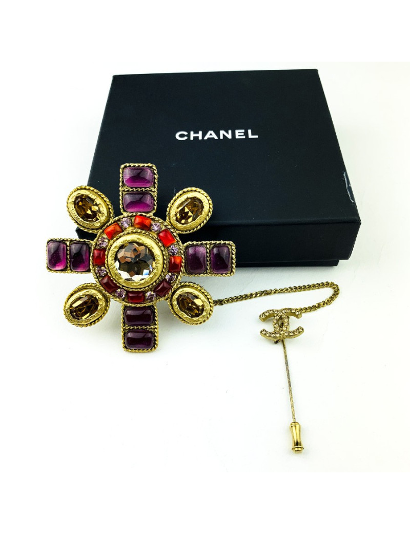 CHANEL Chatelaine croix