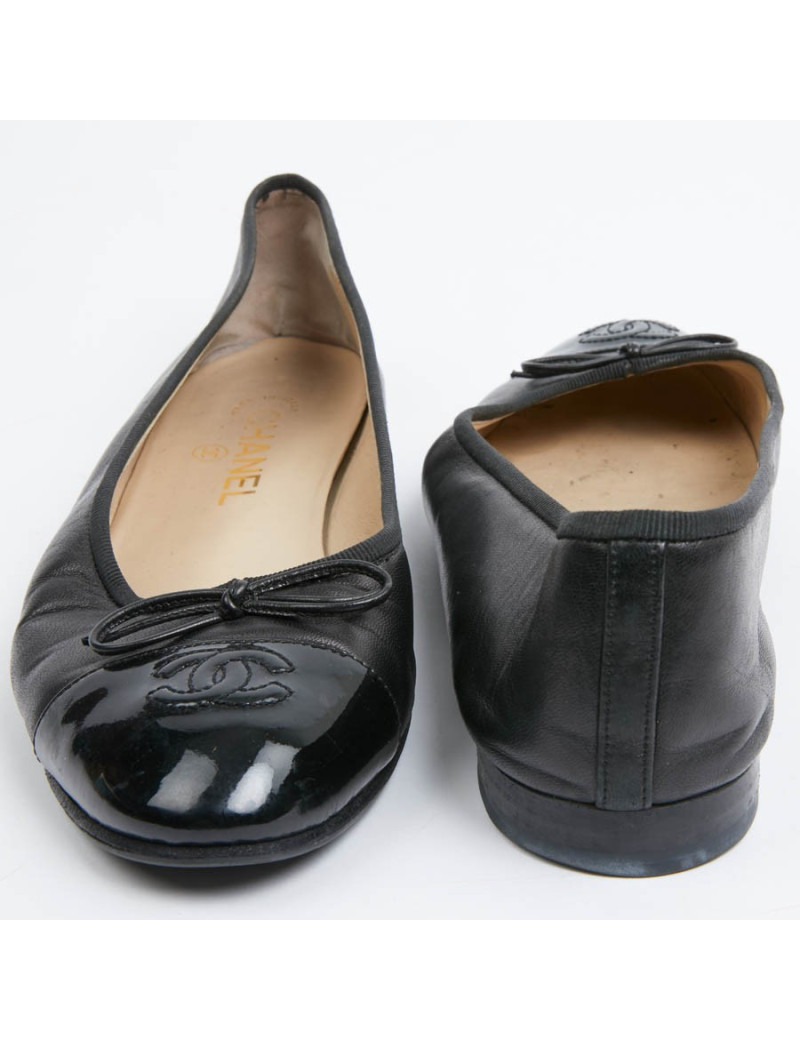 Ballerines T 40,5 CHANEL cuir noir