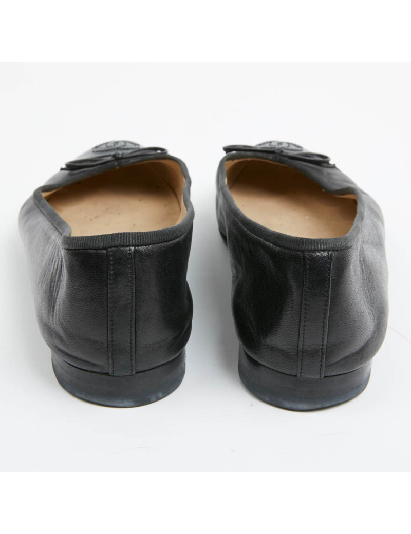 Ballerines T 40,5 CHANEL cuir noir