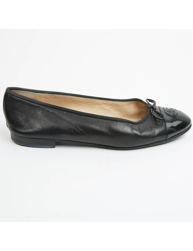 T 40,5 Ballerines CHANEL cuir noir