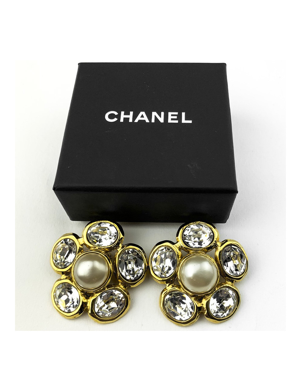 Clips d'oreille CHANEL Couture Vintage