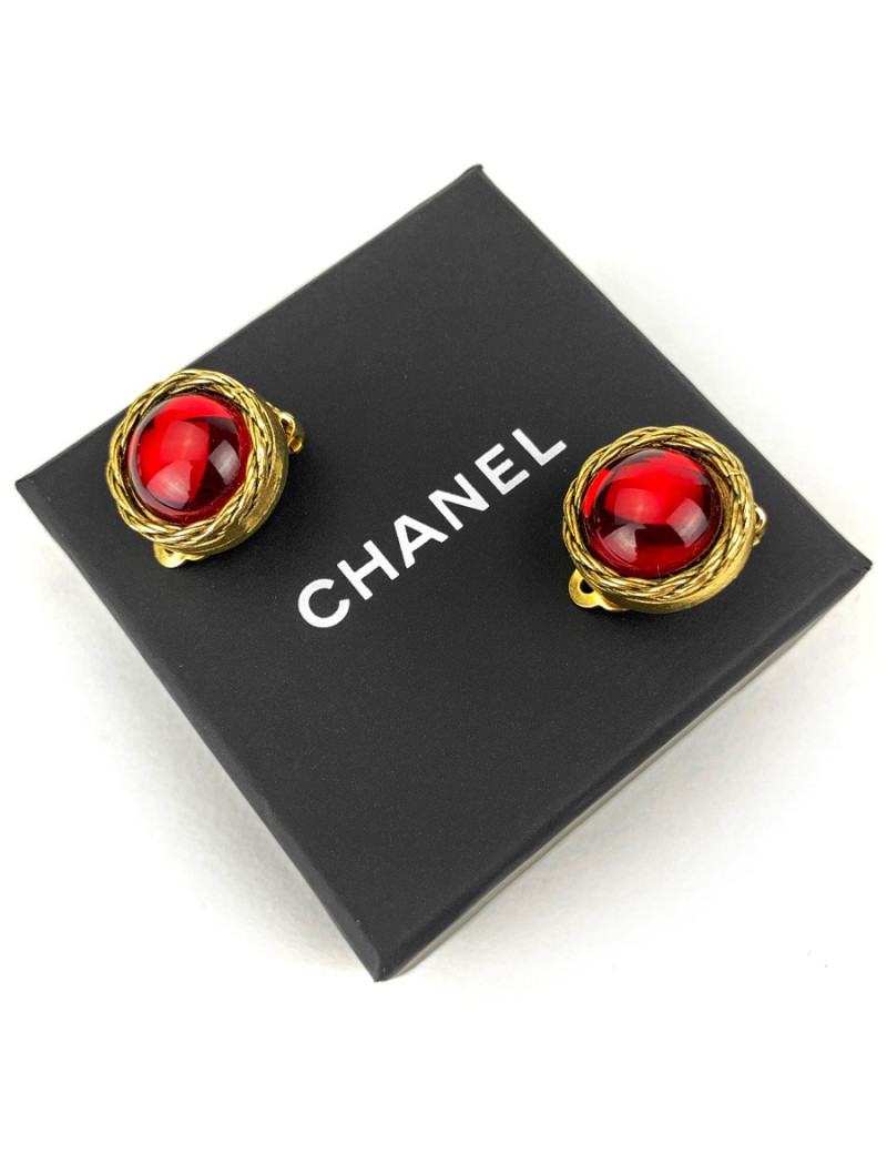 Clips CHANEL rouge vintage rondes vintage or et pate de verre