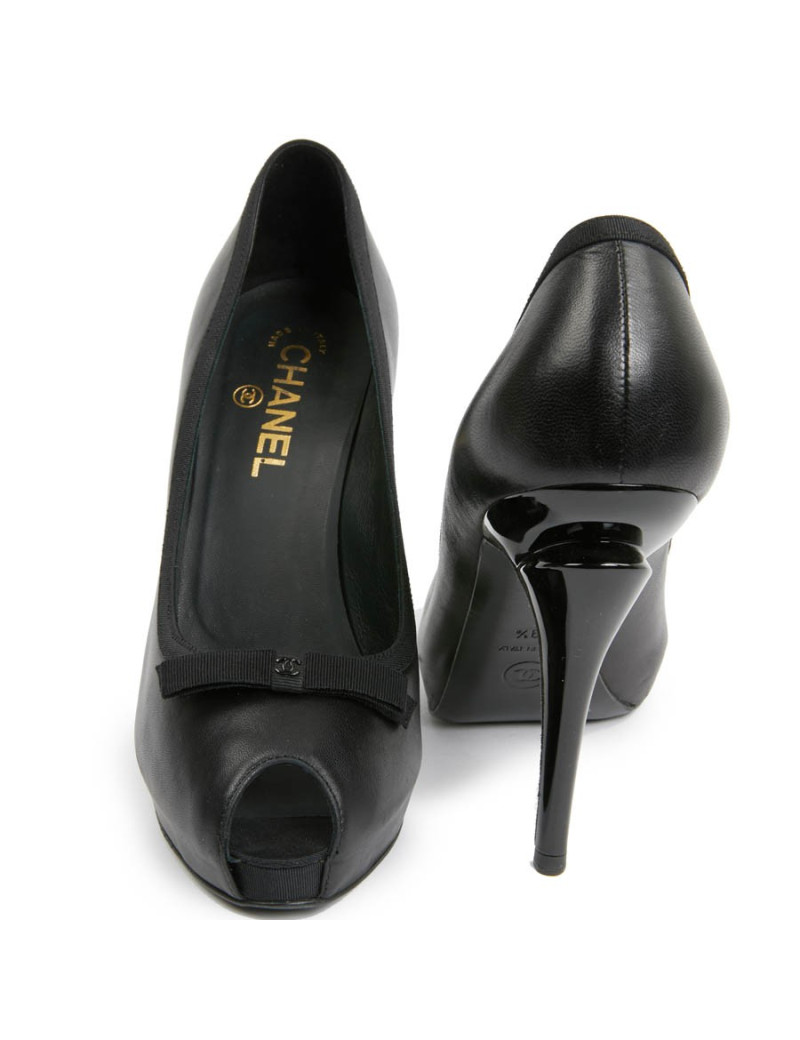 Escarpins CHANEL noir T39.5 bout ouvert