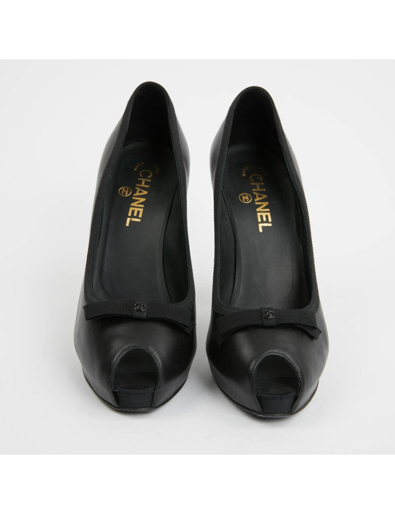Escarpins CHANEL noir T39.5 bout ouvert