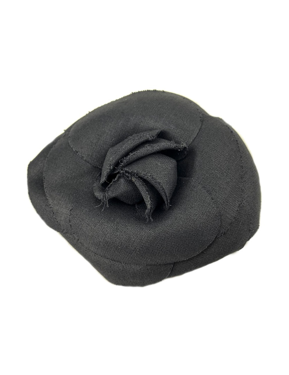 Broche CHANEL camélia tissu noir