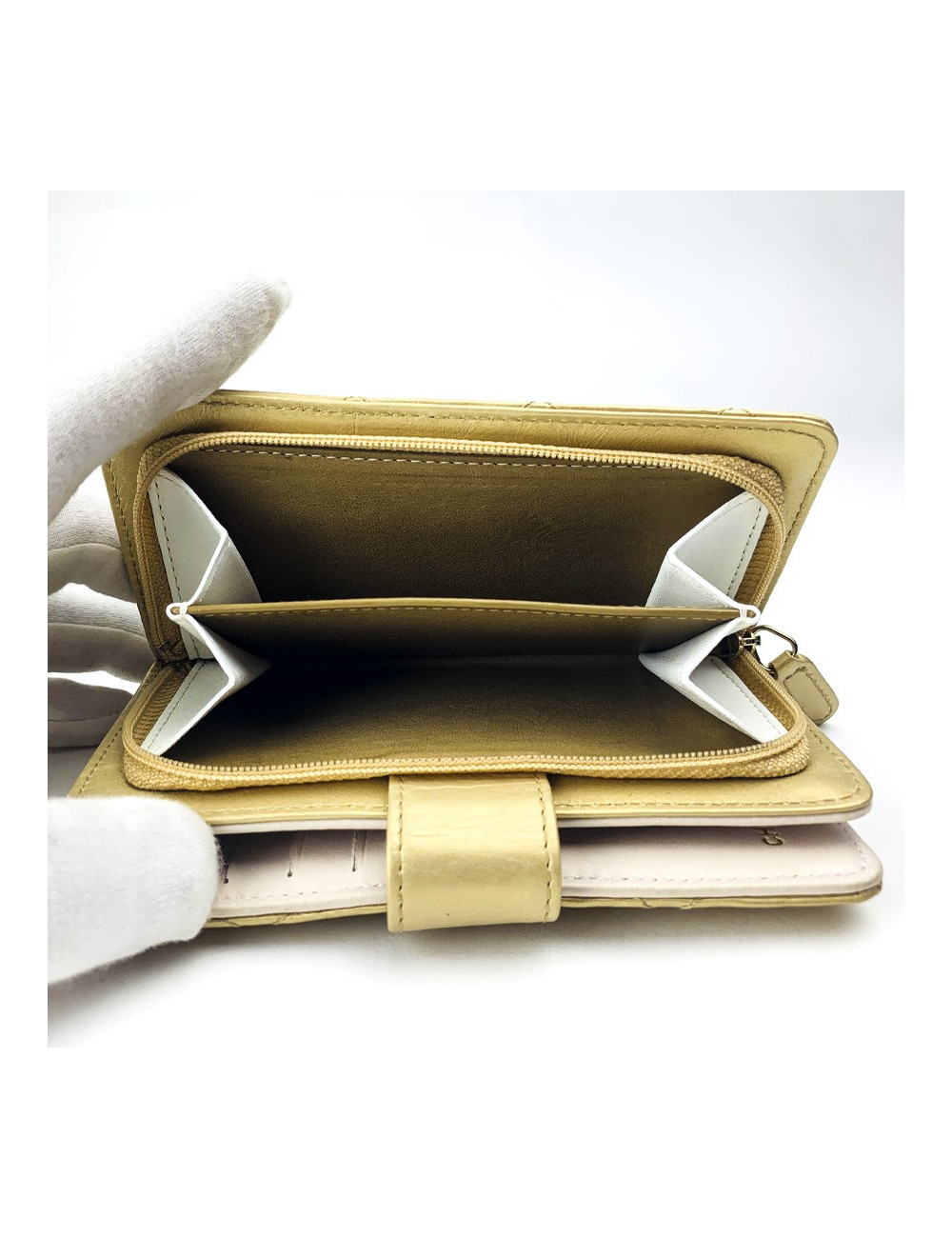 Portefeuille Chanel doré