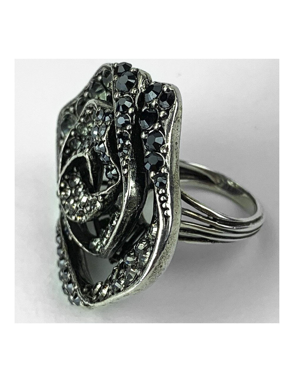 Bague LANVIN fleur avec cristaux noirs