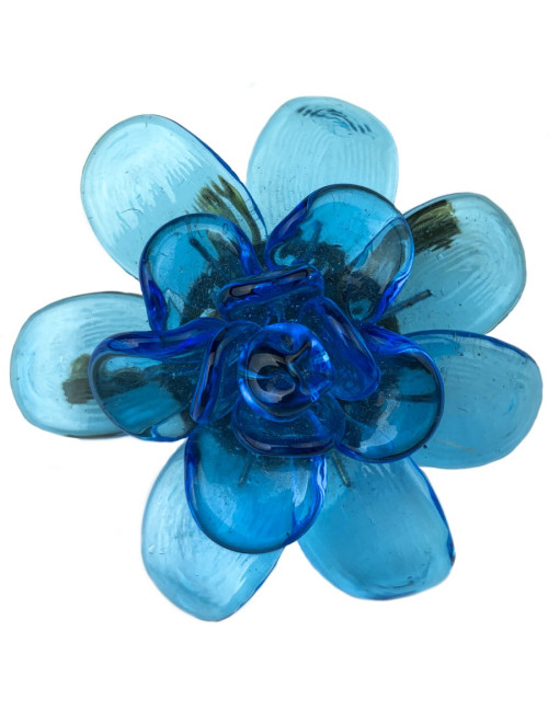 Broche MARGUERITE DE VALOIS camélia pâte de verre saphir clair