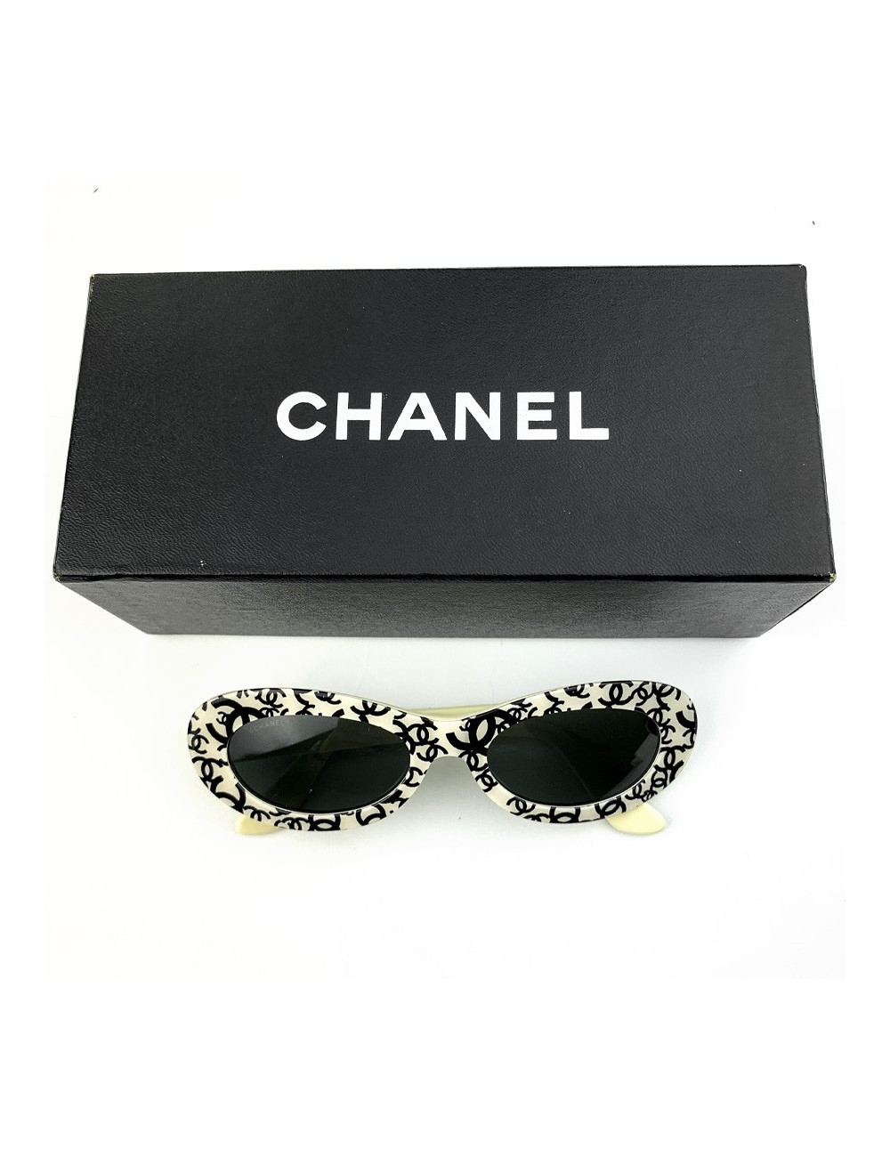 Lunettes de soleil ovale vintage CHANEL 