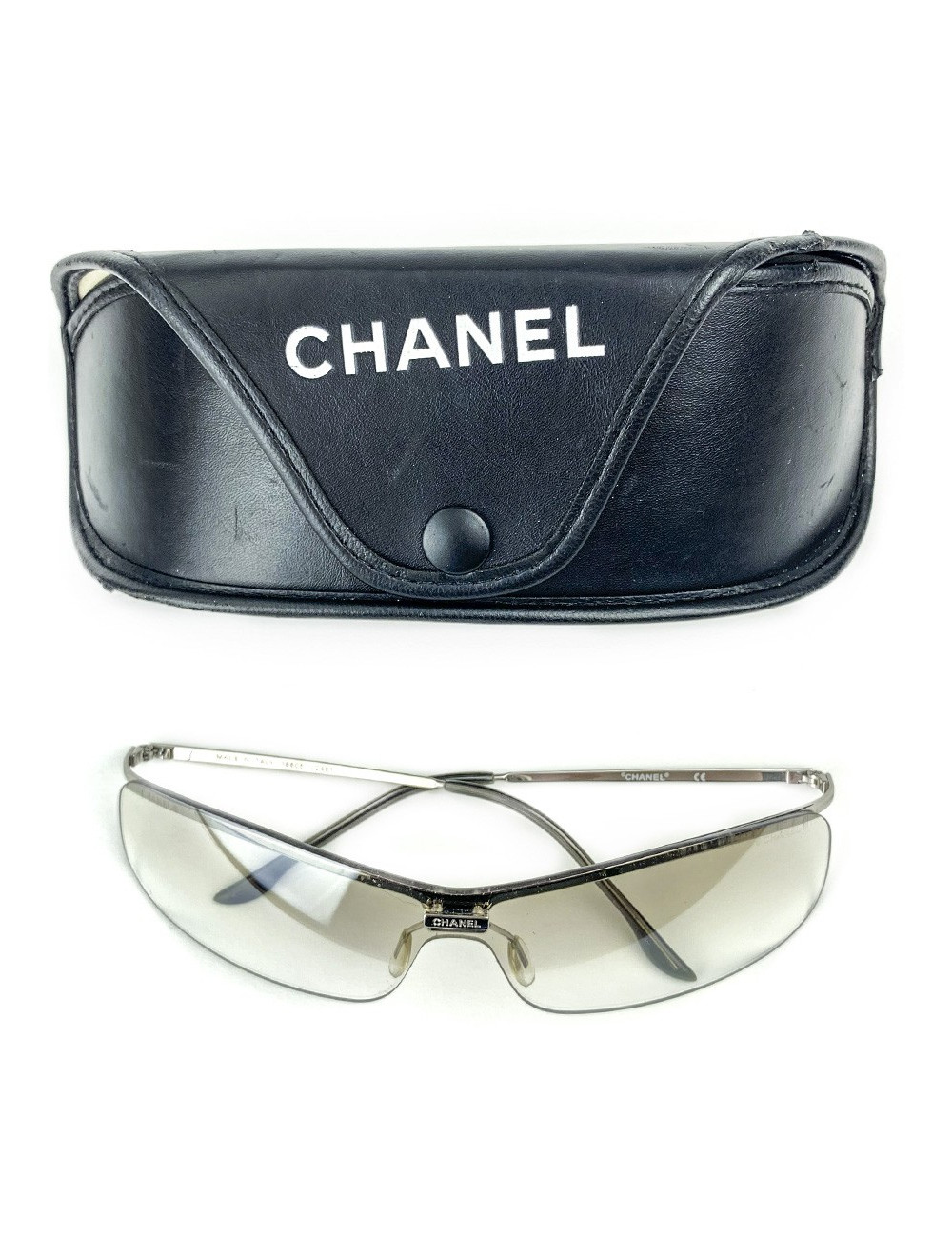 Solaires CHANEL rectangulaires et transparentes