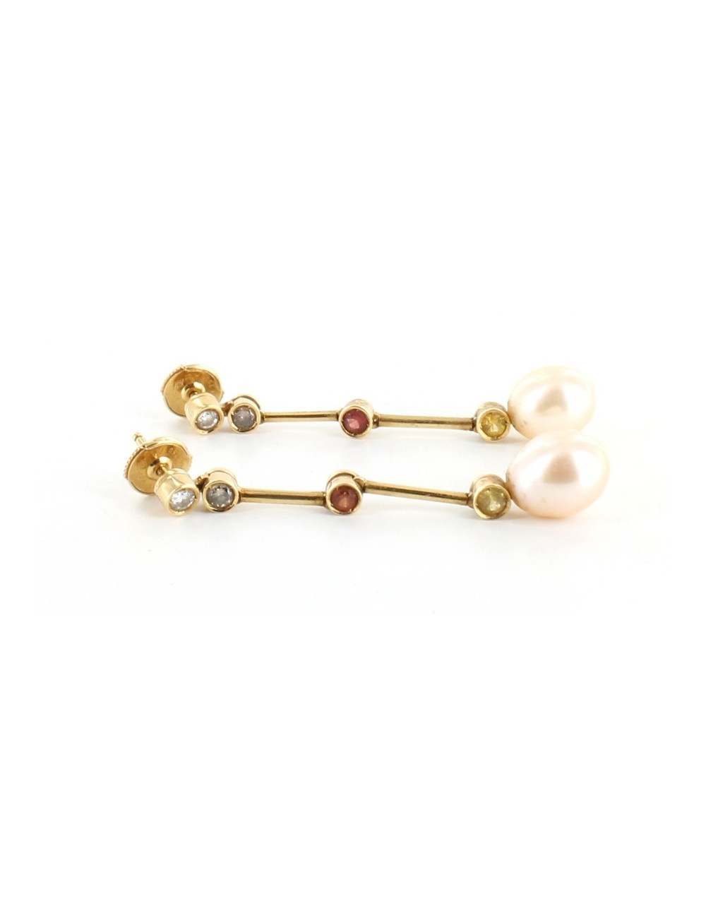 Boucles d'oreilles CHANEL joallerie en or jaune et perles de nacre blanche