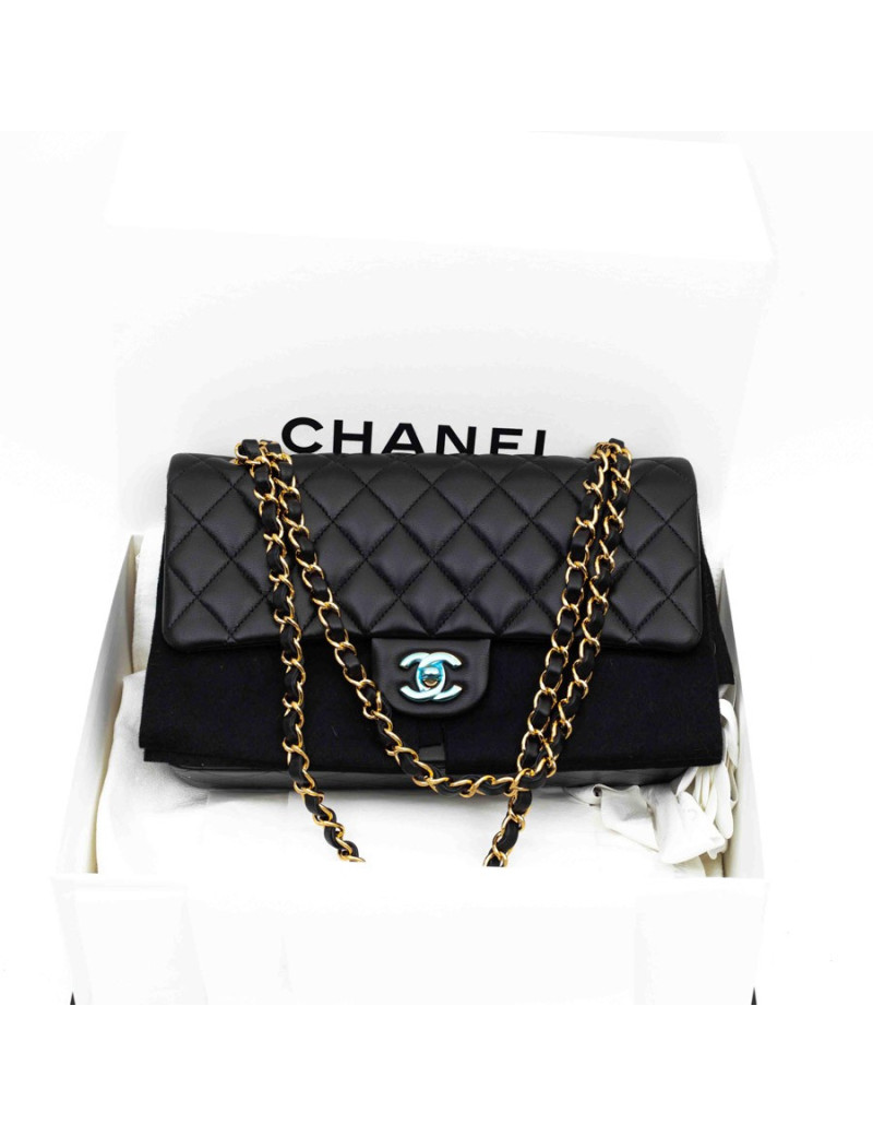 Sac classique CHANEL agneau noir